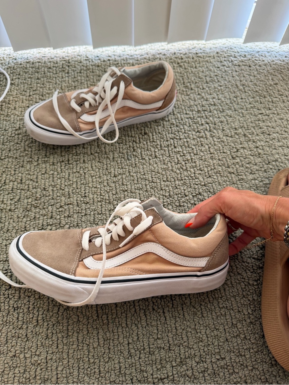 Vans Low Top Sneakers in Taupe & Peach